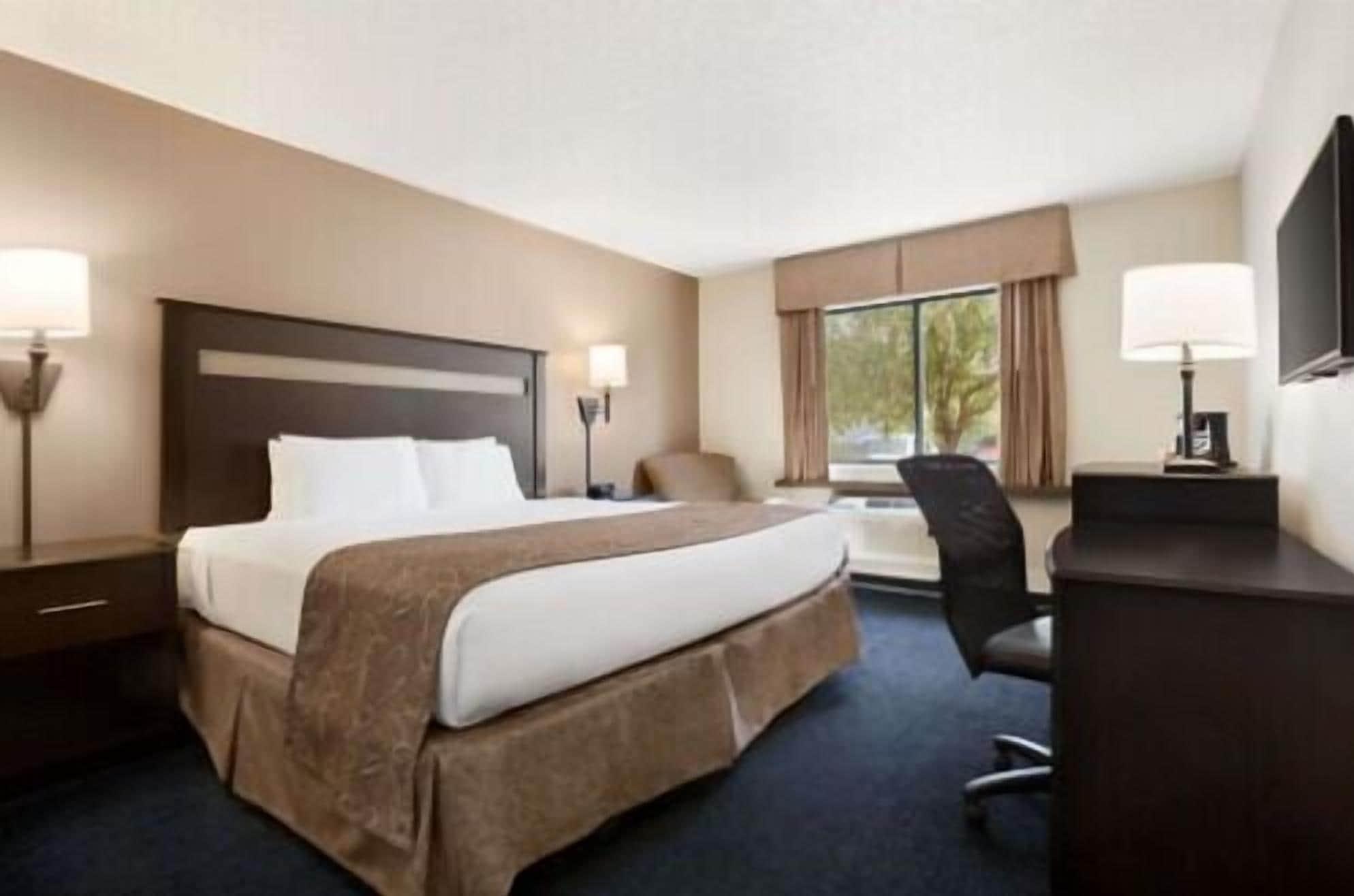 ซูเปอร์ 8 บาย วินด์แฮม ลินคอล์น นอร์ท Hotel ภายนอก รูปภาพ