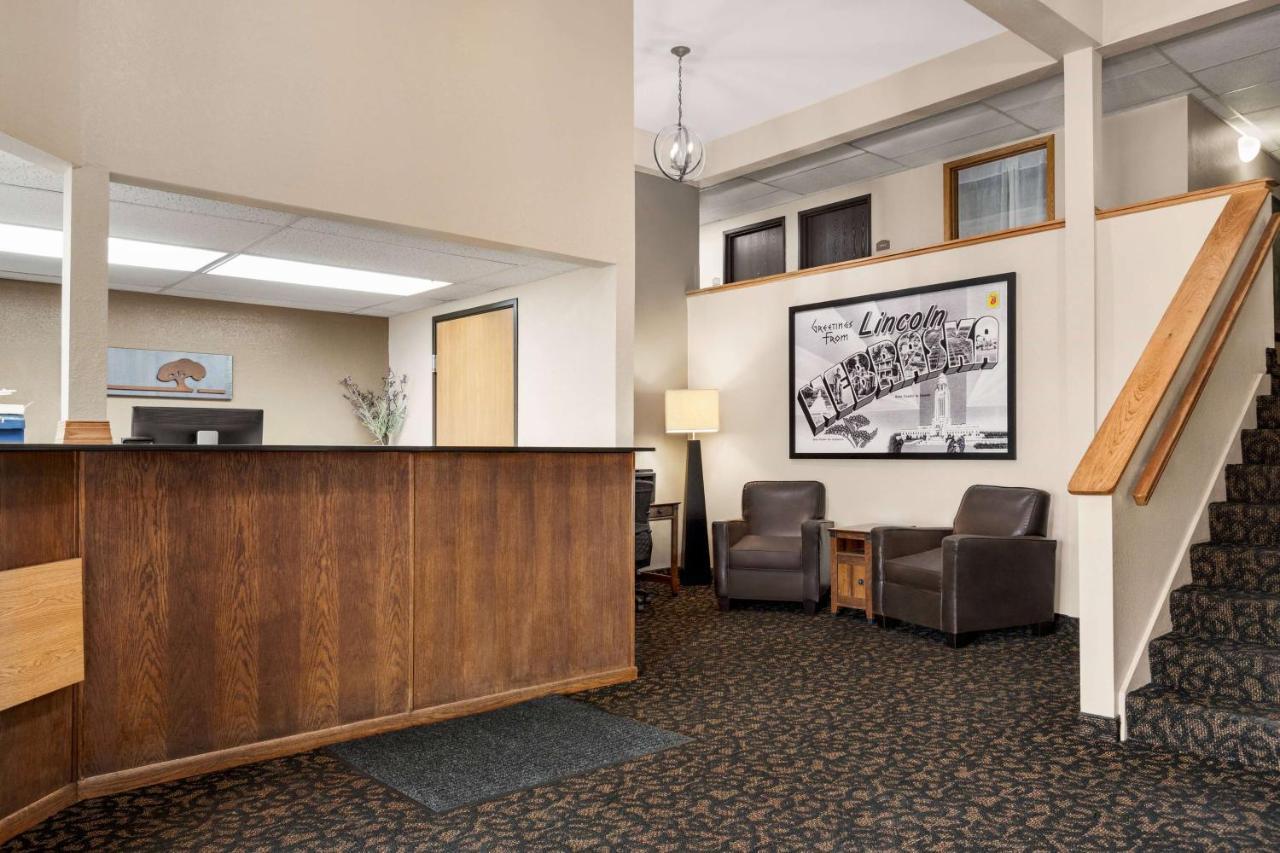 ซูเปอร์ 8 บาย วินด์แฮม ลินคอล์น นอร์ท Hotel ภายนอก รูปภาพ