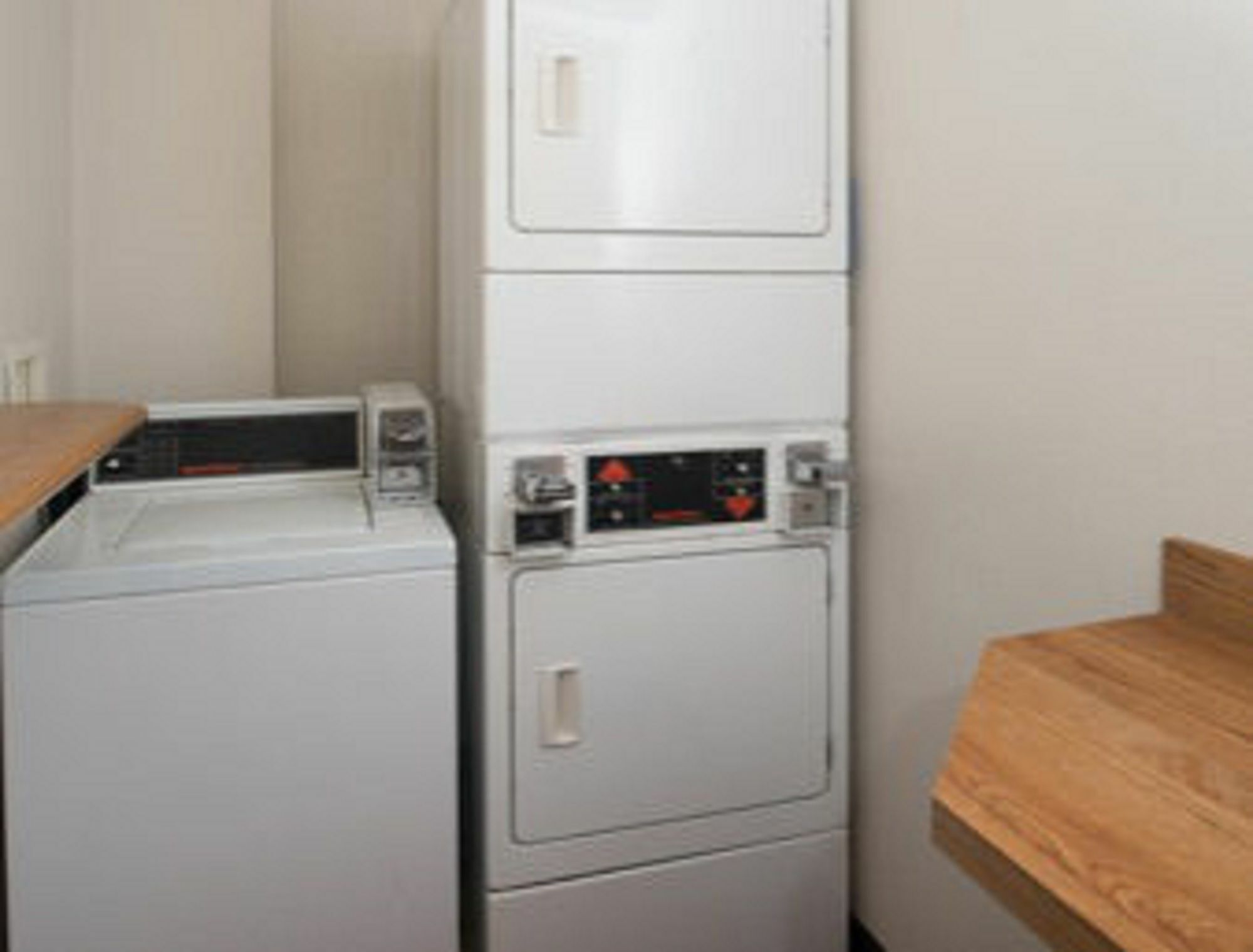 ซูเปอร์ 8 บาย วินด์แฮม ลินคอล์น นอร์ท Hotel ภายนอก รูปภาพ